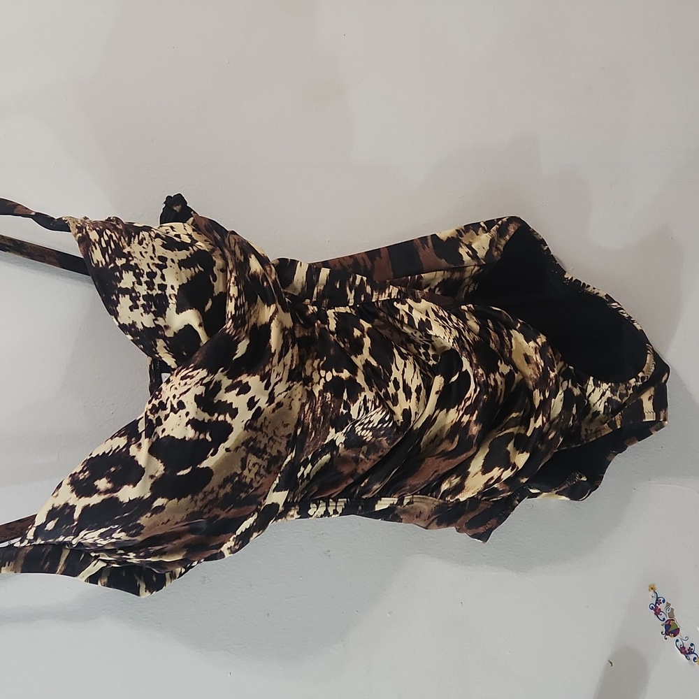 Soma Leopard Print One Piece Slimming Swimsuit Size 10